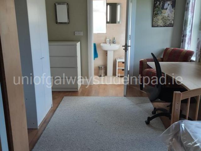 House to rent in Tuam, Connacht