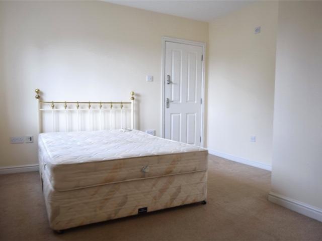 House for rent in Oxleaze, Gloucester