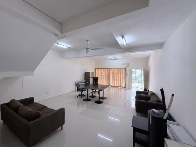 Terraced House for rent in Petaling, Alam Impian