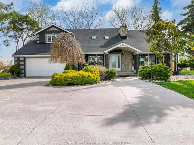 House for rent in Lakeshore, Ontario