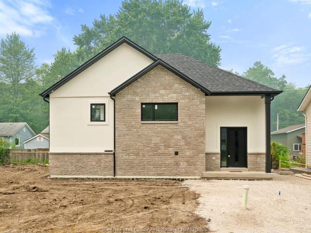 House for rent in Essex, Ontario