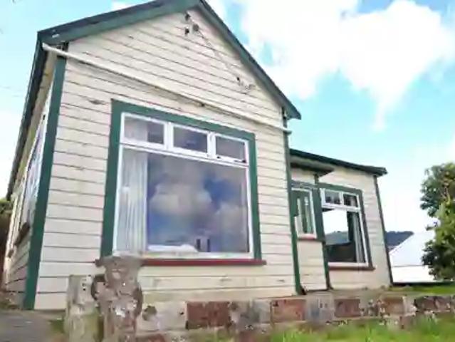 House for rent in Otakou