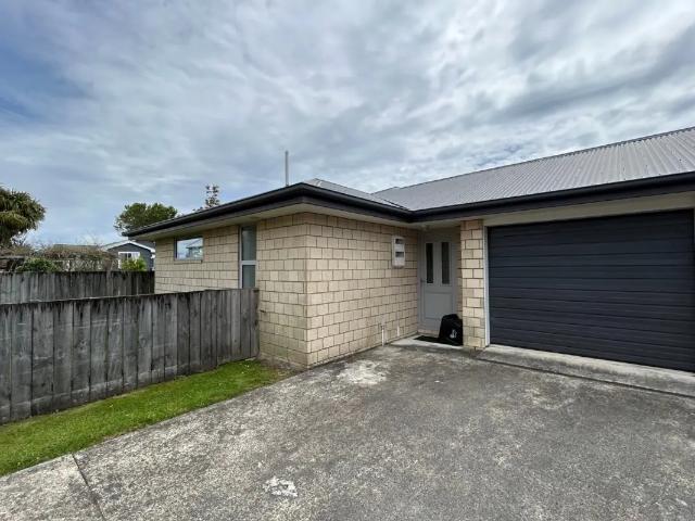 House for rent in Fairdown, West Coast
