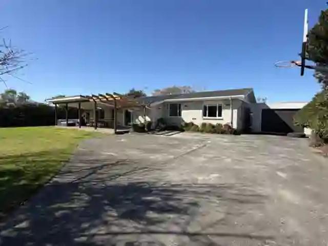 House for rent in Clive