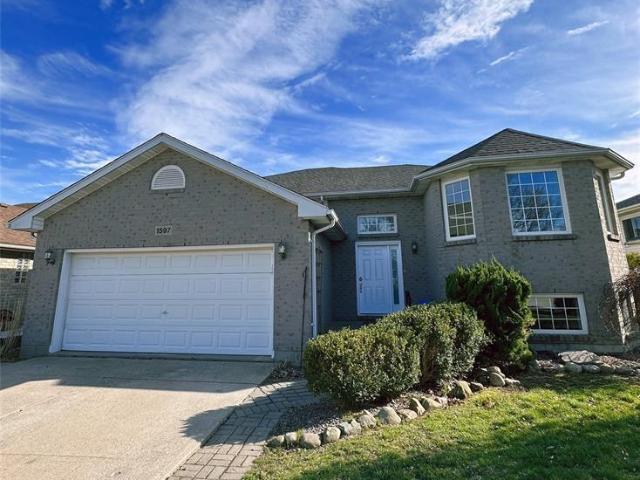 House for rent in Lakeshore, Ontario