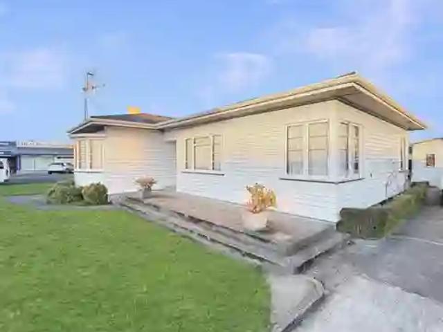 House for rent in Clive, Hastings District