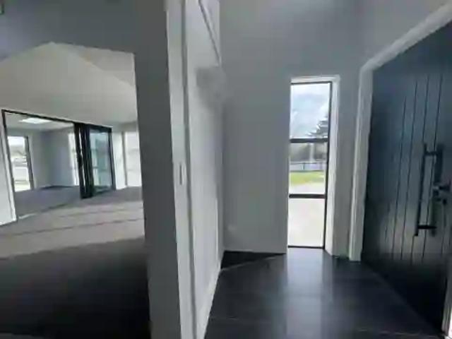 House for rent in Otakou