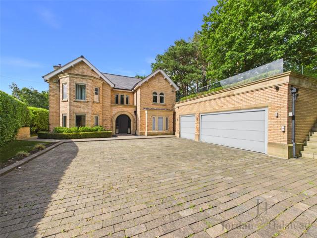 House for rent in Alderley Edge
