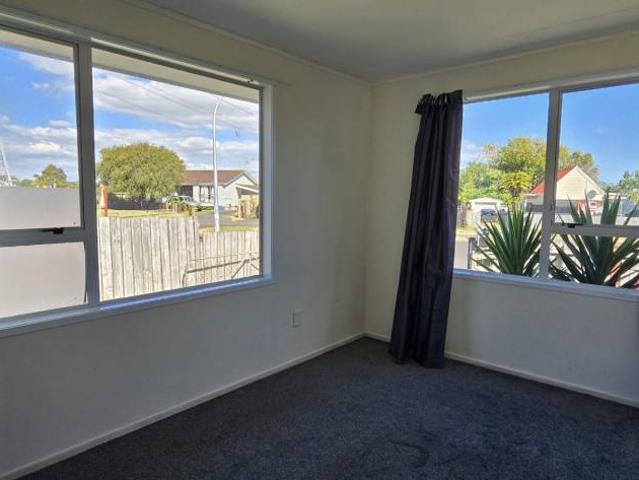 House for rent in Papakura