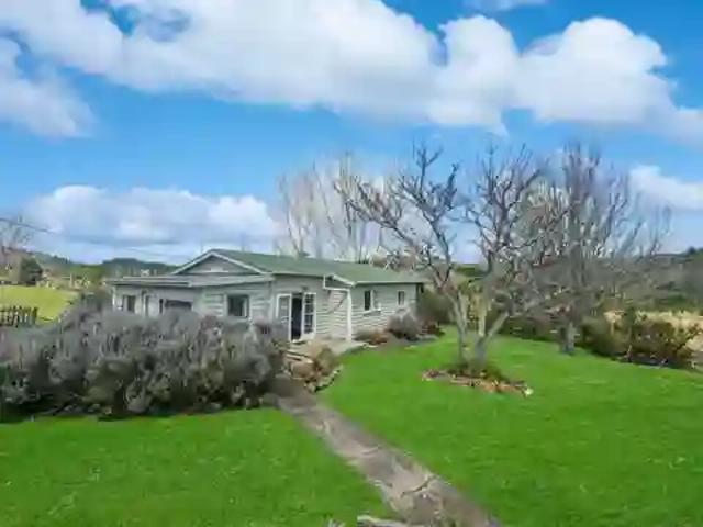 House for rent in Pukehuia, Kaipara District