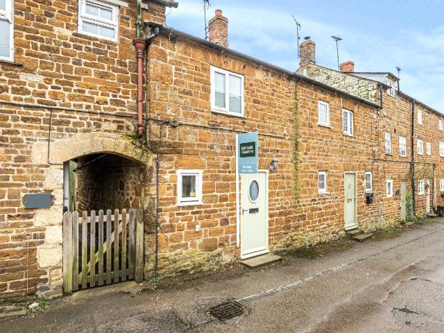 House for rent in Blakesley, Northamptonshire