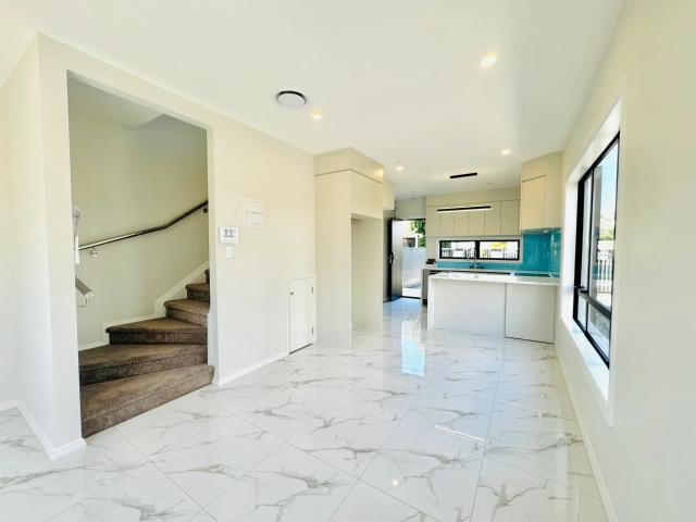 House for rent in Owhata, Oroua County