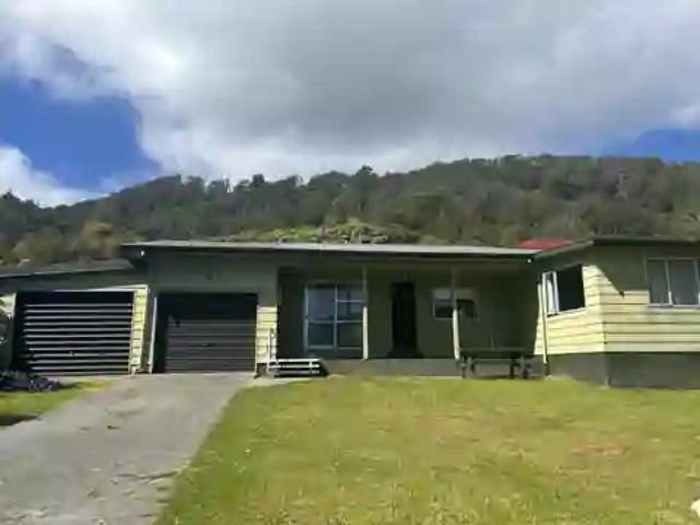 House for rent in Runanga, Grey District