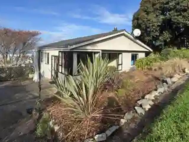 House for rent in Otakou