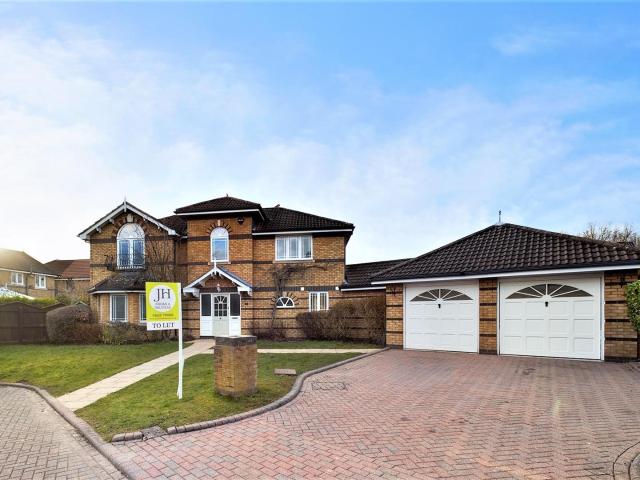 House for rent in Colshaw Farm, Wilmslow