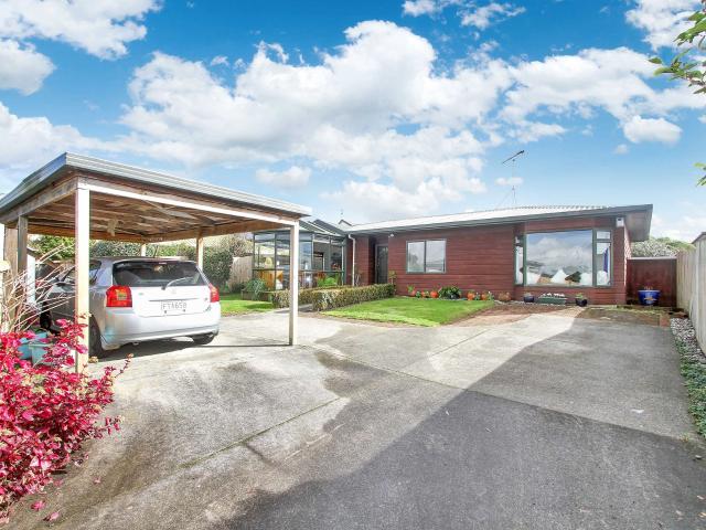 House for rent in One Tree Hill, Oroua County