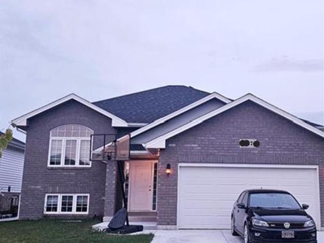 House for rent in Lakeshore, Ontario