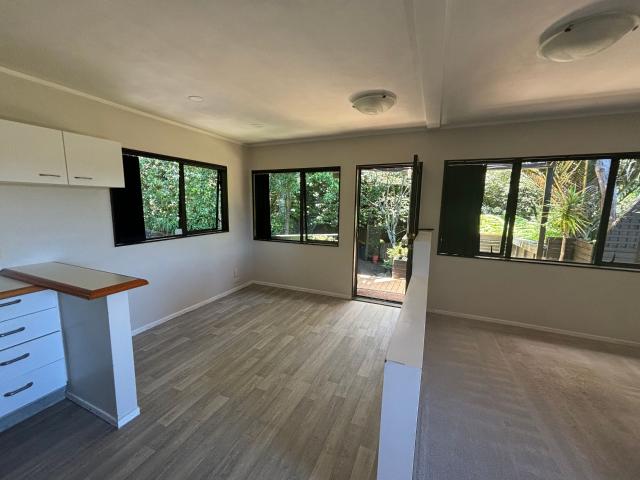 House for rent in Oratia, Oroua County