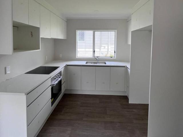 House for rent in Owhata