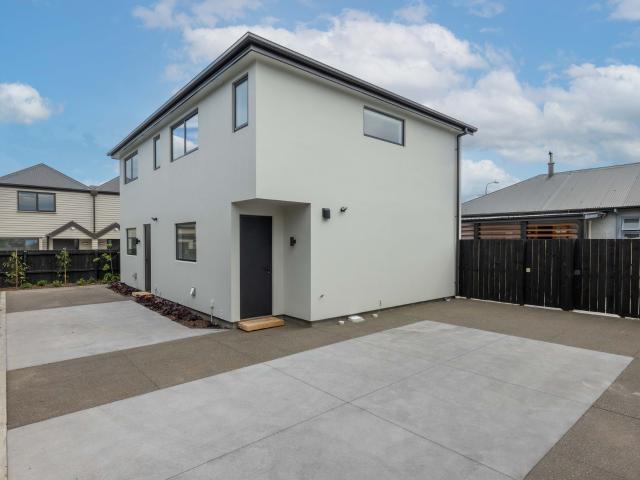 House for rent in Chaslands, Canterbury