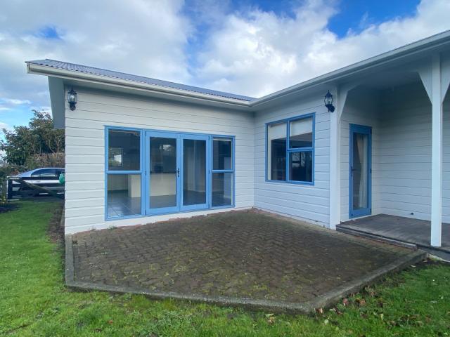House for rent in Carterton