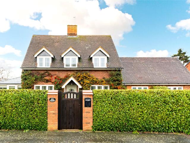 House for rent in Thornborough, Buckinghamshire
