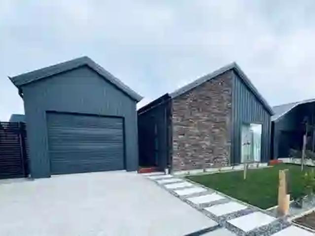 House for rent in Otakou