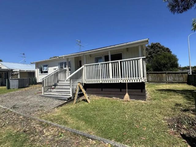 House for rent in Waikanae Beach, Wellington