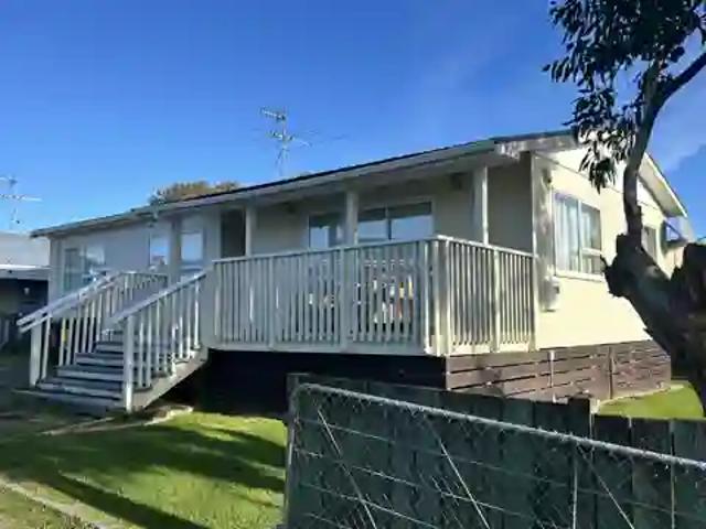House for rent in Waikanae Beach, Wellington