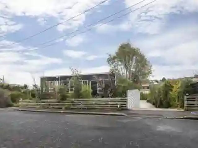 House for rent in Otakou
