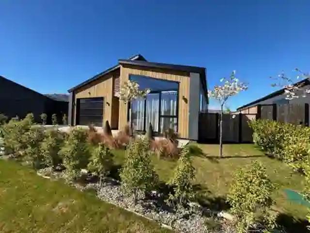 House for rent in Otakou