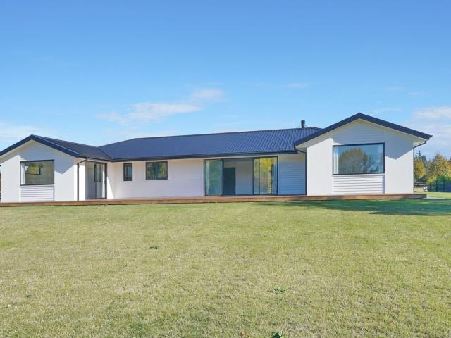House for rent in Pegasus