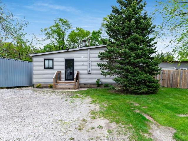 House for rent in Ontario