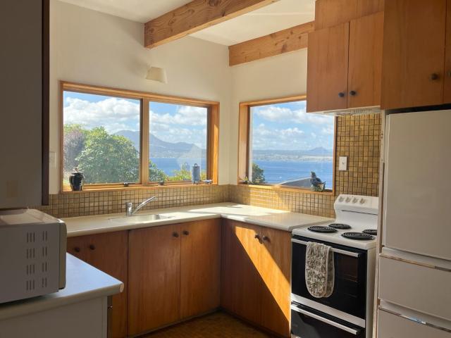 House for rent in Acacia Bay