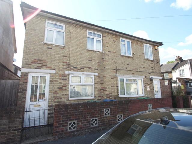 House for rent in London Borough of Croydon, Greater London