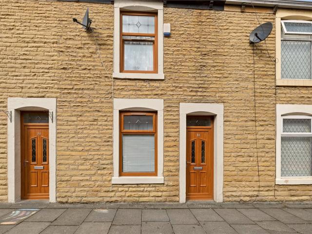 House for rent in Oakenshaw, Backburn