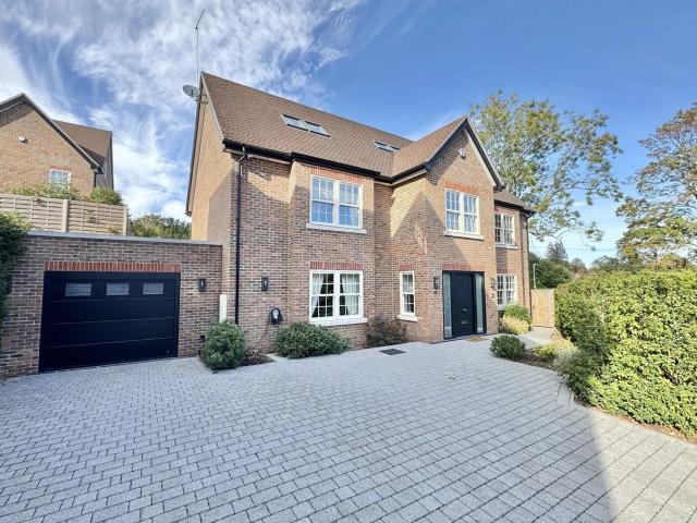 House for rent in Battlers Green, Hertsmere