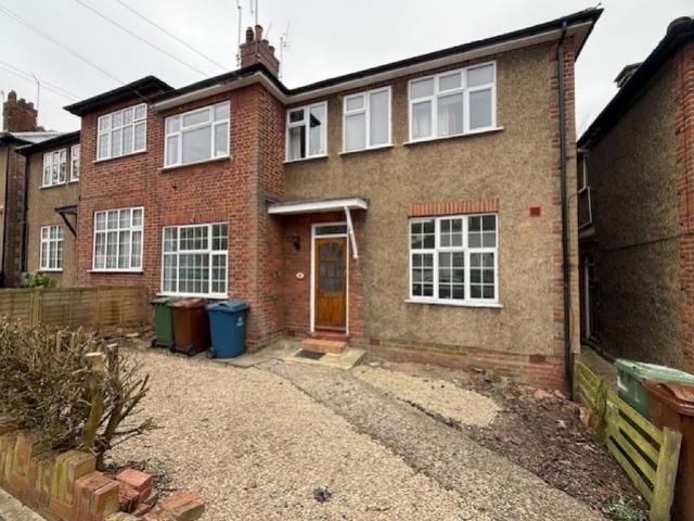 House for rent in Harrow on the Hill, Greater London