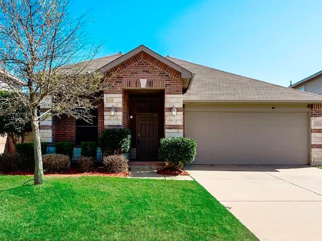 House for rent in Aubrey