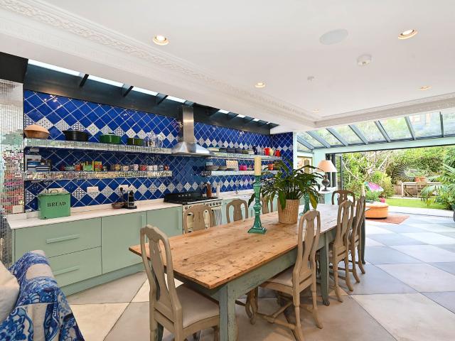 House for rent in North Kensington, Greater London