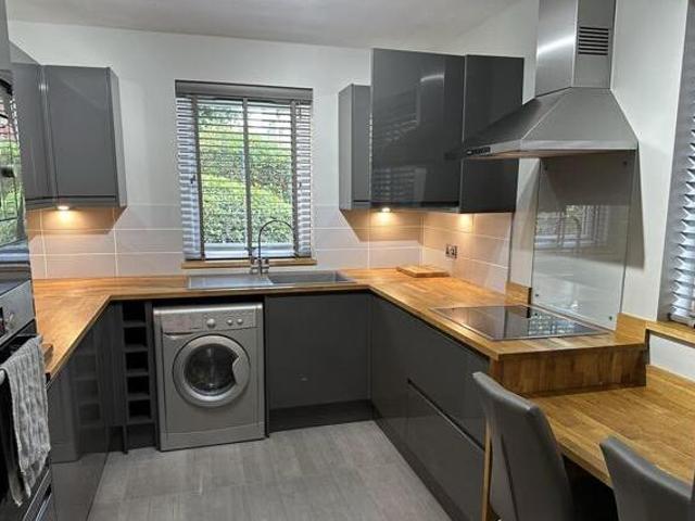 House for rent in Pogmoor, South Yorkshire