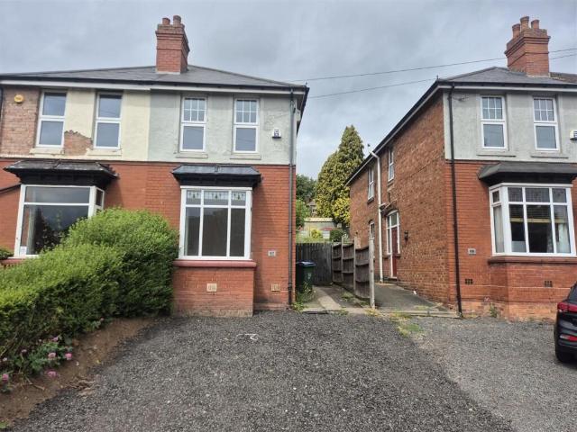 House for rent in Haden Hill, Fold Hill