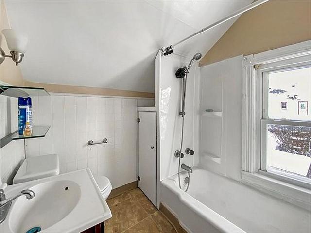 House for rent in Batavia
