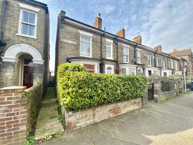 House for rent in Heigham Grove, East Bank