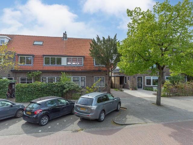 Woning te huur in Bussum, Noord Holland