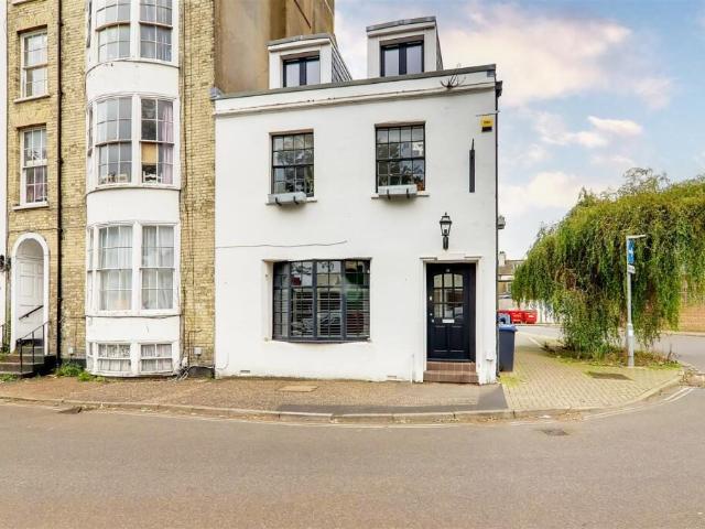 House for rent in Worthing, West Sussex