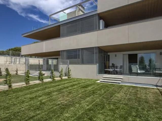 Casa en alquiler en Boadilla Del Monte, Madrid