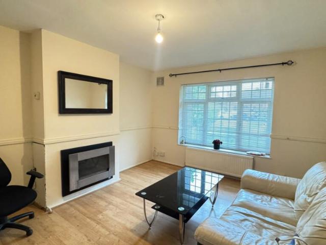 House for rent in Yeading, Greater London