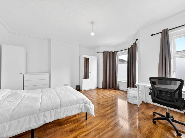 House for rent in London Borough of Croydon, Greater London