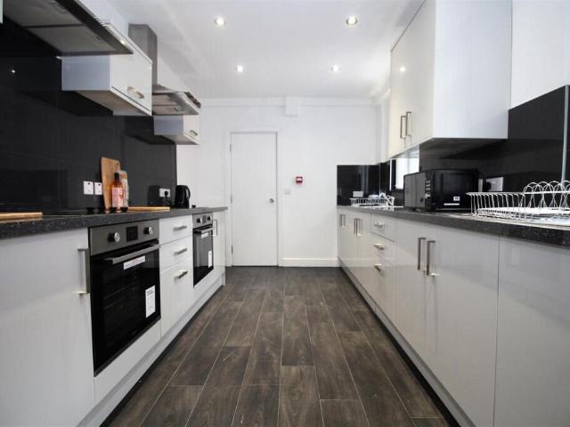 House for rent in Bede Island, Old Wharf